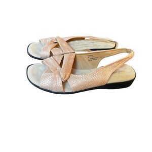 Comfortview pink pearl comfort sandals like new 9